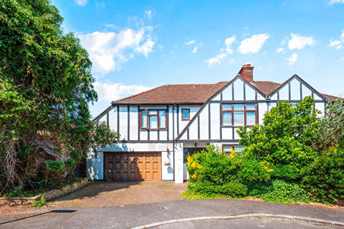 5 Bedroom Semi-Detached House For Sale In Johns Lane, Morden, SM4