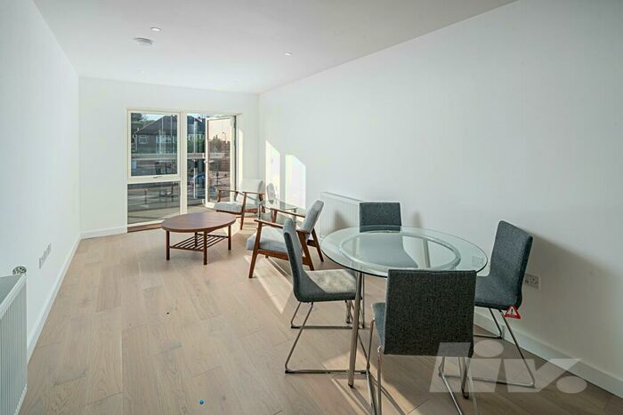 2 Bedroom Flat To Rent In Burnell Building, Fellows Square, Cricklewood, NW2