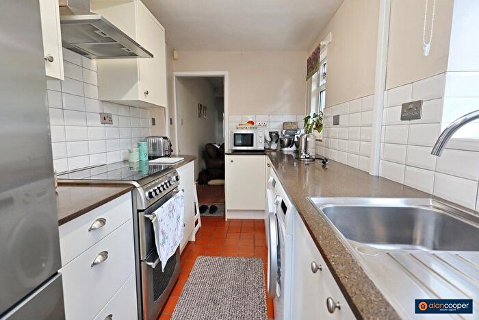 3 Bedroom Terraced House For Sale In Fife Street, Nuneaton, CV11