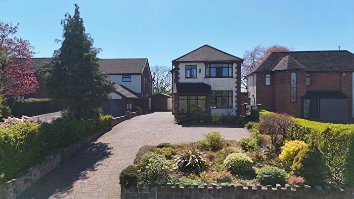 3 Bedroom Detached House For Sale In Ash Bank Road, Stoke-On-Trent, ST2