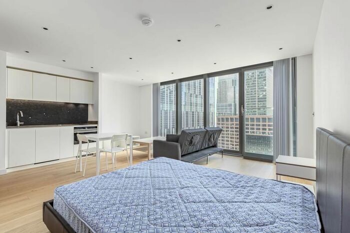 Studio To Rent In Landmark Pinnacle, Canary Wharf, E14