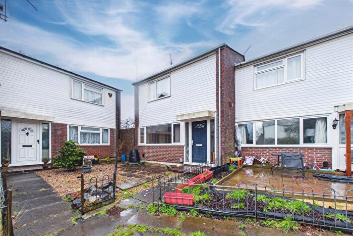 2 Bedroom End Of Terrace House For Sale In Carmarthen Close, Farnborough, Hampshire, GU14