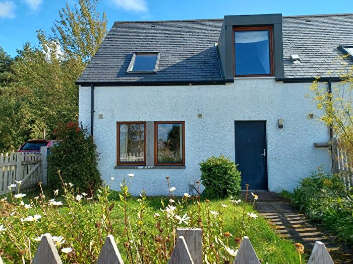 3 Bedroom End Terrace House For Sale In Burnside, Plockton, IV52