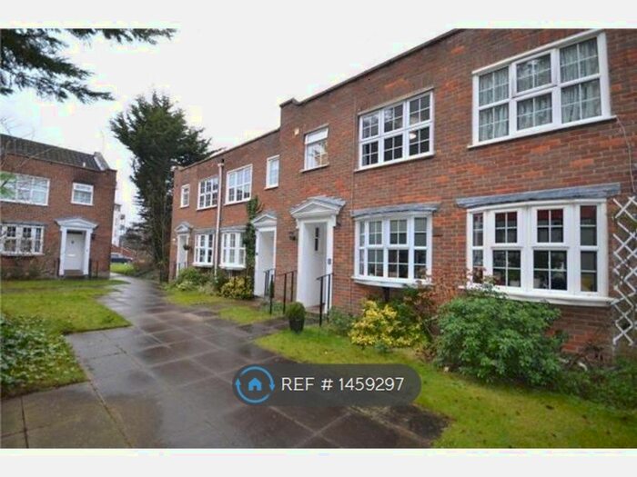 3 Bedroom Terraced House To Rent In Sadlers Mews, Maidenhead, SL6
