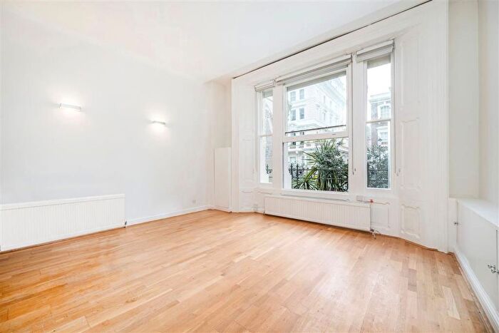 1 Bedroom Flat To Rent In Queen's Gate Terrace, South Kensington, SW7