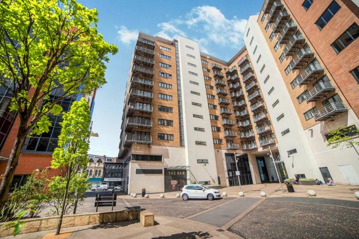 2 Bedroom Apartment To Rent In The Bar, St James Gate, Newcastle City Centre, NE1