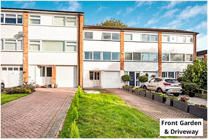 4 Bedroom Town House To Rent In Place Farm Avenue, Orpington, BR6