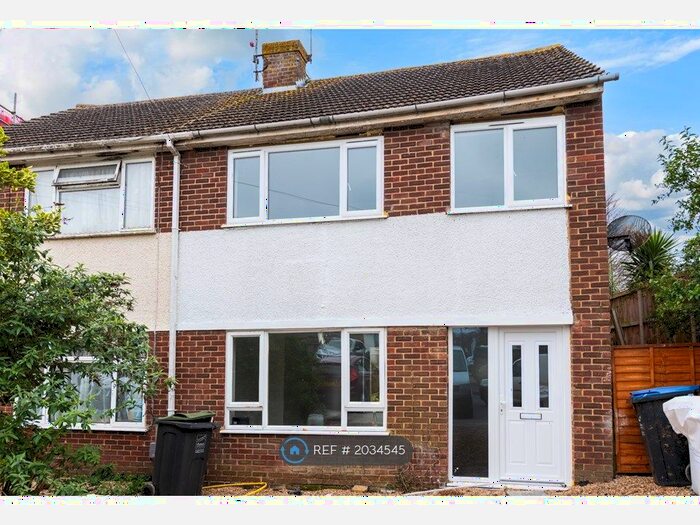 3 Bedroom Semi-Detached House To Rent In Victoria Road, Broadstairs, CT10