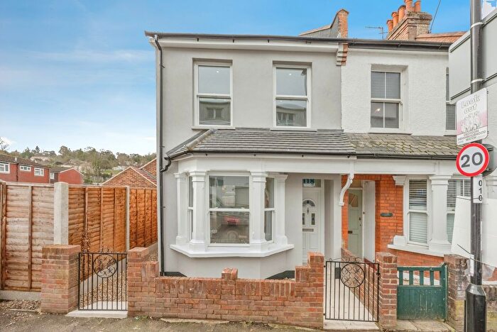 3 Bedroom End Terrace House For Sale In Lower Road, Kenley, Surrey, CR8