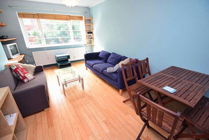 3 Bedroom Apartment To Rent In Humberstone Ave, Hulme, Manchester., M15