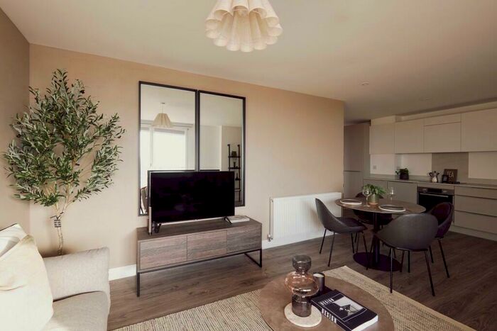 3 Bedroom Apartment To Rent In Monkbridge House, The Junction, Whitehall, Leeds, West Yorkshire, LS12