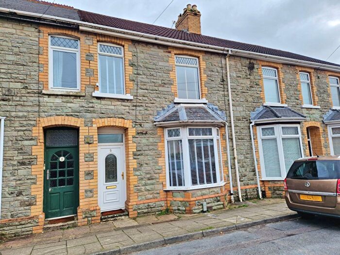 3 Bedroom Terraced House For Sale In South Road, Porthcawl, CF36