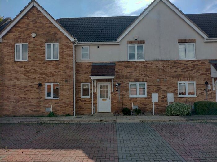 2 Bedroom Terraced House To Rent In Mallard Close, Spalding, Lincolnshire, PE11