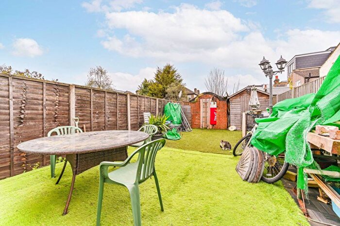 3 Bedroom Terraced House For Sale In Frant Road, Thornton Heath, CR7