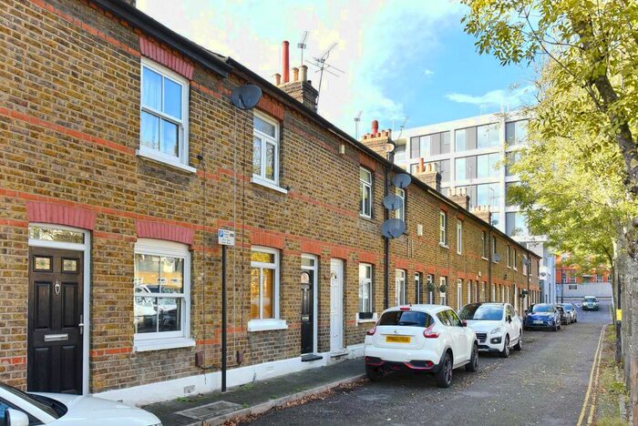 3 Bedroom Terraced House To Rent In George Street, Hanwell, London, W7