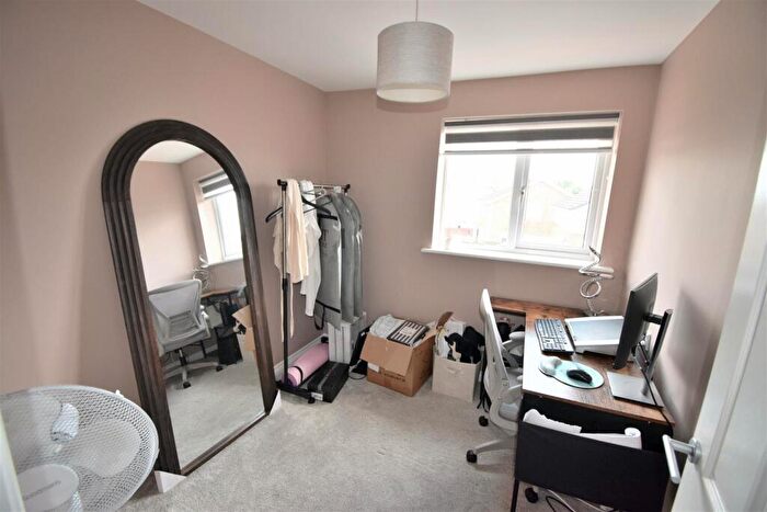 4 Bedroom Detached House For Sale In Dean Park, Ferryhill, DL17