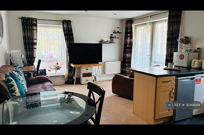 2 Bedroom Flat To Rent In Drinkwater Road, Harrow, HA2