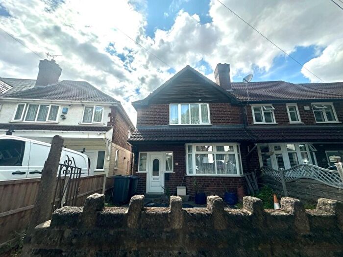3 Bedroom House To Rent In Old Farm Road, Stechford, B33