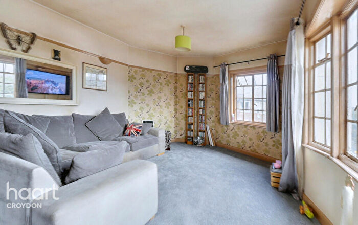 1 Bedroom Flat For Sale In Brighton Road, South Croydon, CR2