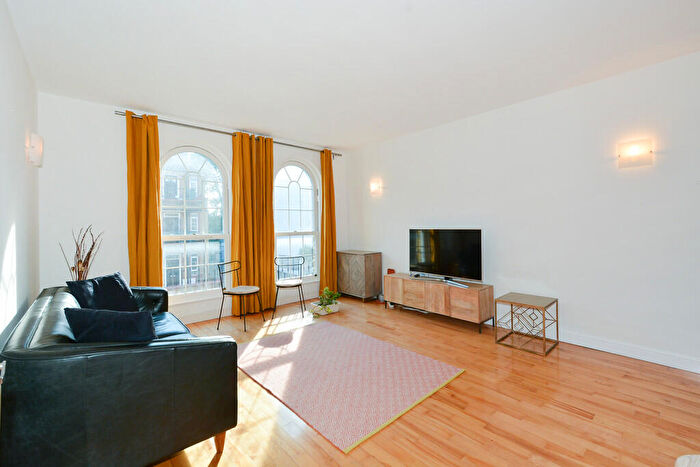 1 Bedroom Apartment To Rent In Elizabeth Square, London, SE16