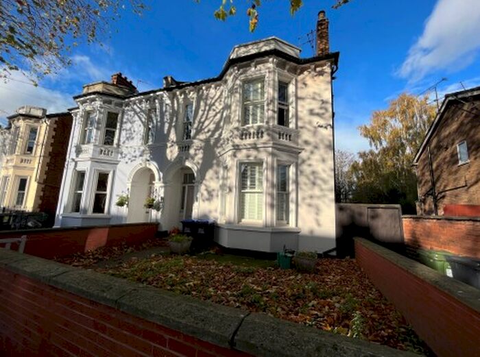 1 Bedroom Flat To Rent In Avenue Road, Leamington Spa, CV31