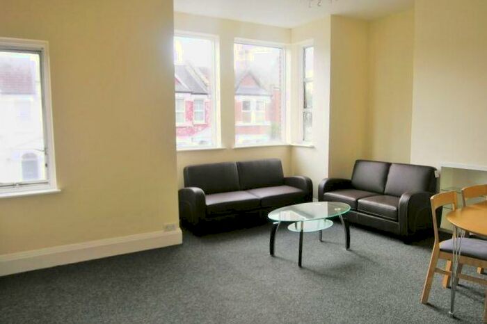 2 Bedroom Flat To Rent In Riffel Road, Willesden Green, London, NW2