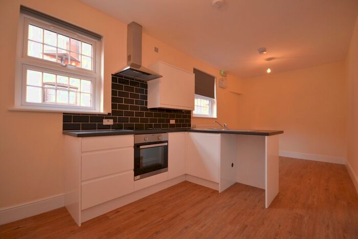 1 Bedroom Flat To Rent In Dunster Street, Northampton, NN1