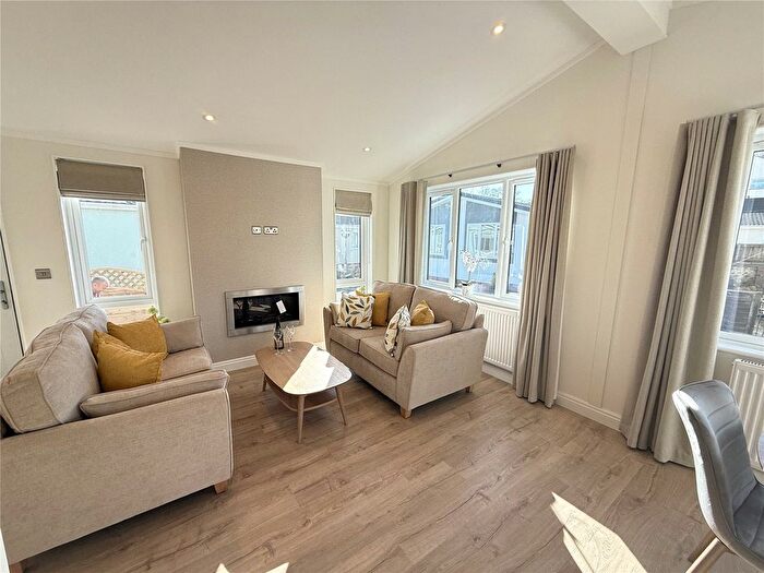 2 Bedroom Mobile/park Home For Sale In Mill On The Mole, South Molton, Devon, EX36