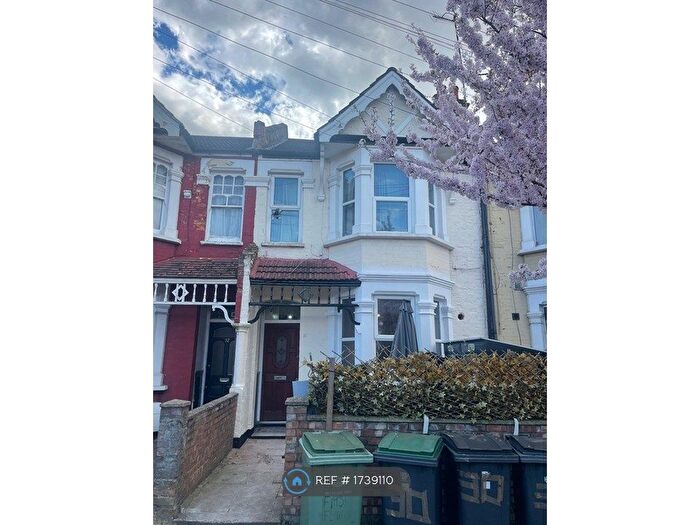 2 Bedroom Flat To Rent In Lealand Road, London, N15