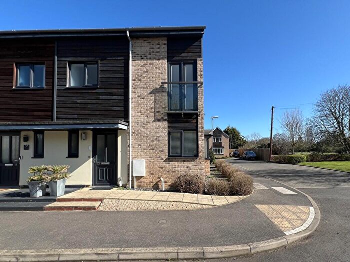 3 Bedroom Town House For Sale In Old Station Road, Ramsey, Huntingdon, PE26