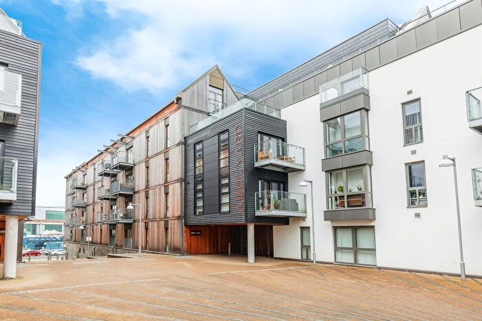 1 Bedroom Flat For Sale In Rope Walk, Bristol, BS1