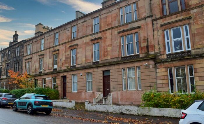 3 Bedroom Flat To Rent In Queen Mary Avenue, Flat /, Queens Park, Glasgow, G42