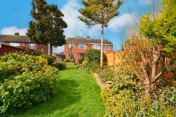 3 Bedroom Property To Rent In Windmill Avenue, Kettering, NN15