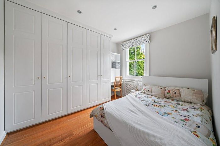 1 Bedroom Terraced House To Rent In Grove Road, Mitcham, CR4