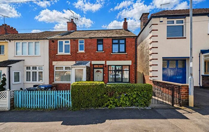 2 Bedroom End Of Terrace House For Sale In Bowling Green Road, Hinckley, LE10