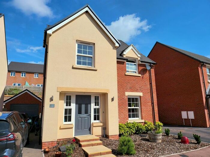 4 Bedroom Detached House To Rent In Brookfields, Lydney, GL15