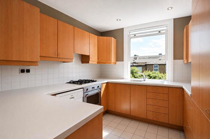 1 Bedroom Flat For Sale In Second Avenue, London, SW14