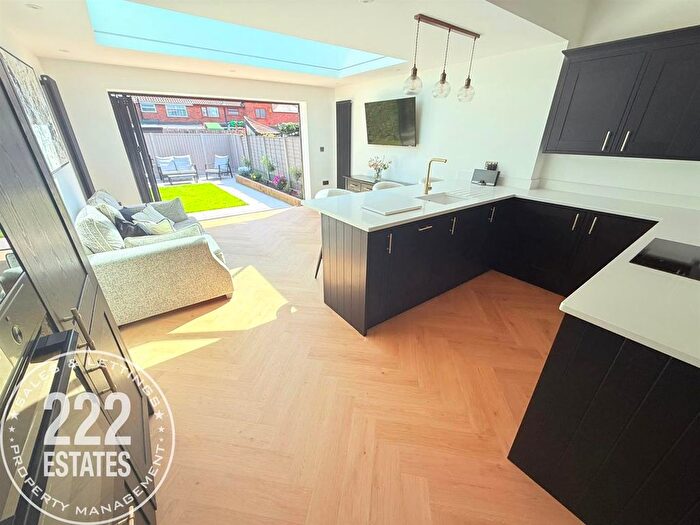 2 Bedroom Property For Sale In Victoria Avenue, Great Sankey, Warrington, WA5