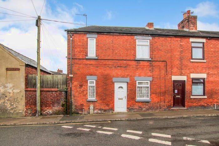 2 Bedroom End Of Terrace House To Rent In Park Road, Ripley, Derbyshire, DE5