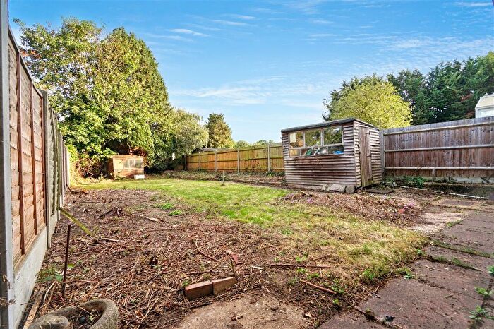 3 Bedroom End Of Terrace House For Sale In Cleve Road, Sidcup, DA14