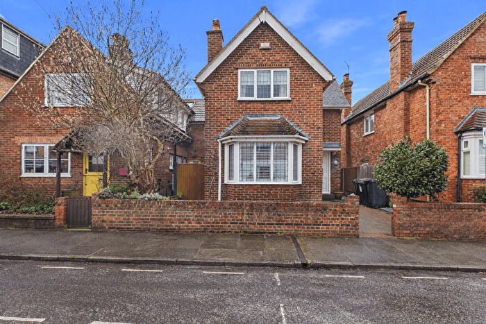 3 Bedroom Detached House For Sale In Mandeville Road, Canterbury, CT2
