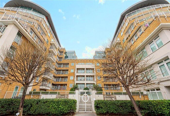 2 Bedroom Apartment To Rent In Oyster Wharf Lombard Road, Battersea, London, SW11