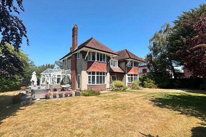4 Bedroom Detached House For Sale In Downs Park East, Bristol, BS6