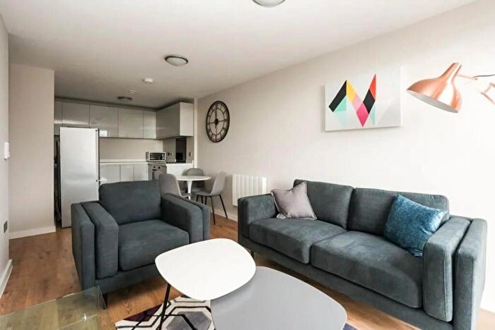 2 Bedroom Flat To Rent In Jesse Hartley Way, Quay Central, Liverpool, L3