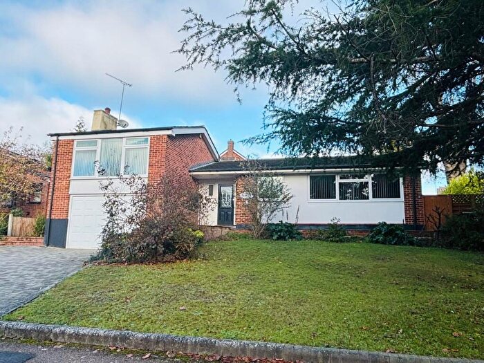 4 Bedroom Detached House For Sale In Whadden Chase, Ingatestone, CM4