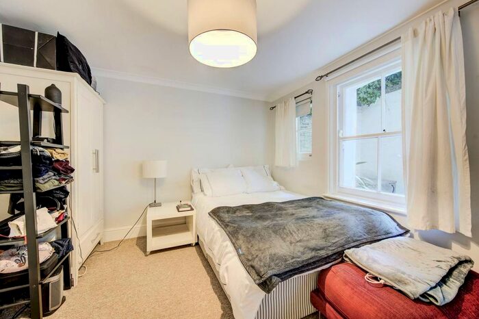 1 Bedroom Flat To Rent In Philbeach Gardens, Earls Court, London, SW5