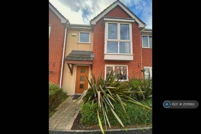 3 Bedroom Terraced House To Rent In Godric Road, Newport, PO30
