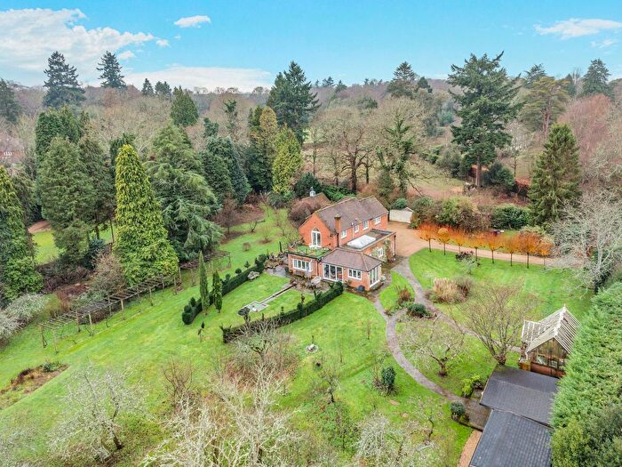 5 Bedroom Detached House For Sale In Birches Lane, Gomshall, GU5