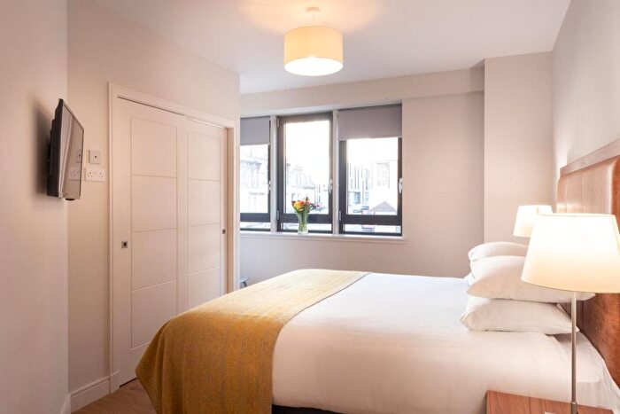 1 Bedroom Flat To Rent In Bath Street, Glasgow, G2