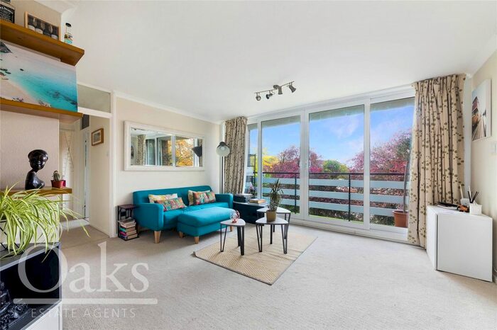 2 Bedroom Flat To Rent In Charwood, Leigham Court Road, London, SW16